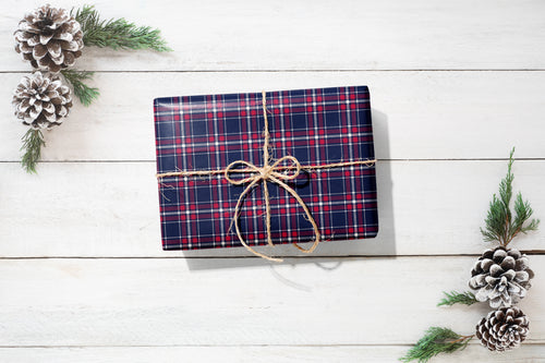 Cosy Cabin Plaid Gift Wrap Sheet